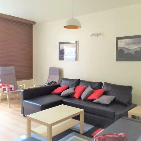 Modern Boulangerie, Large 6 Bedroom Holiday home *