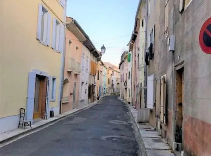 Modern Boulangerie, Large 6 Bedroom Quillan