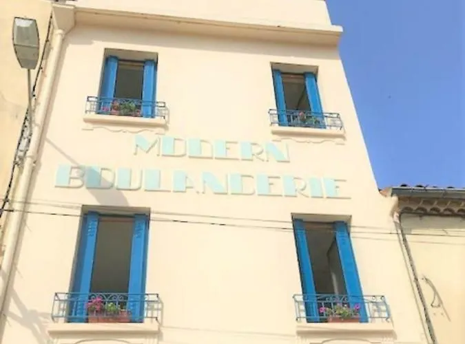 Modern Boulangerie, Large 6 Bedroom *